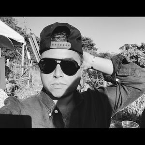 Meet your Posher, Isaac